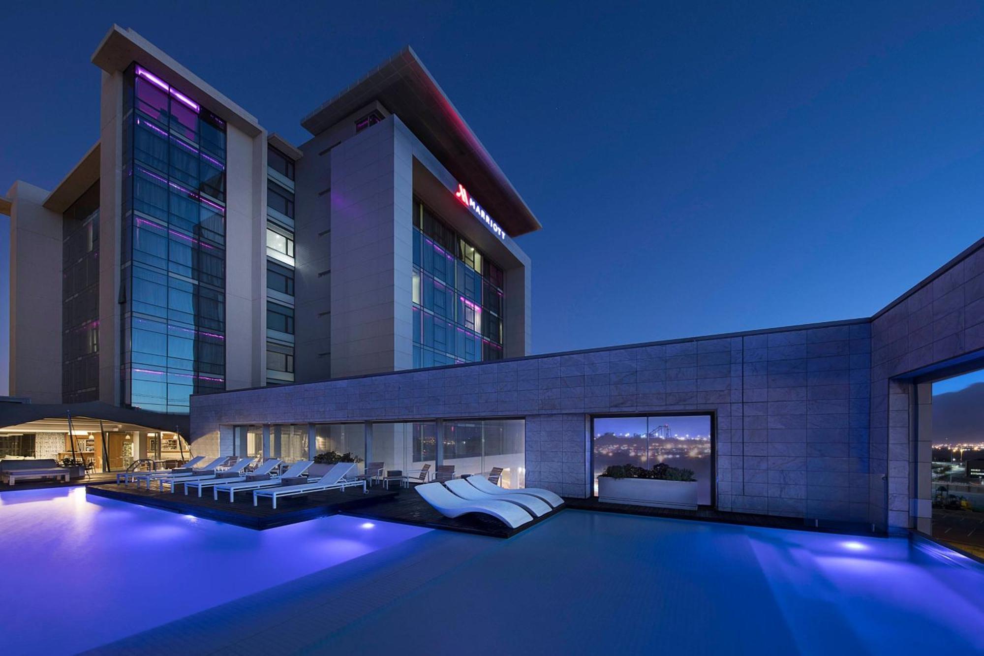 Marriott Crystal Towers 4* Kapstadt