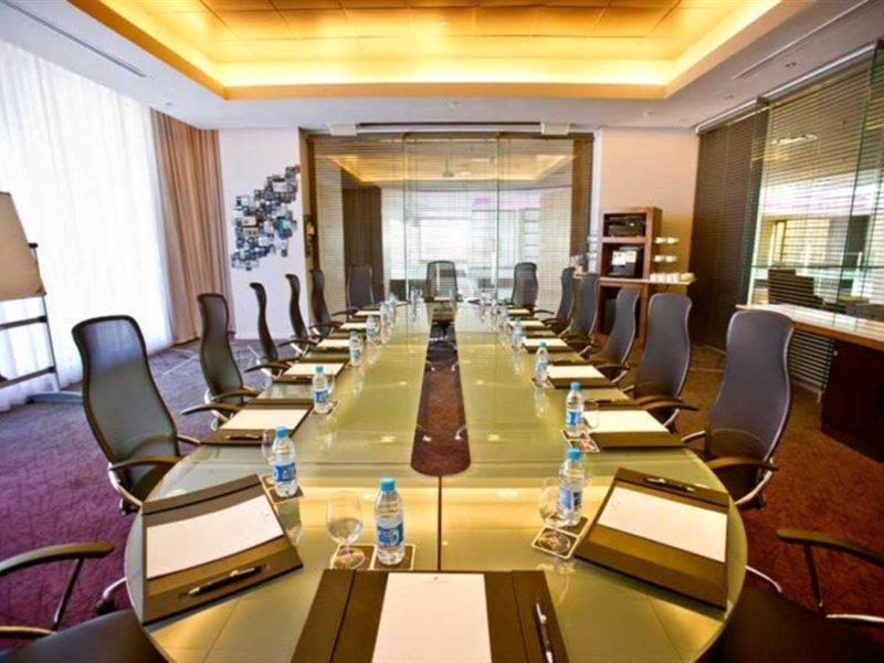 Hotel Marriott Crystal Towers 4*