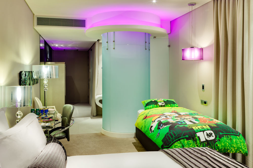 Marriott Crystal Towers Hotel