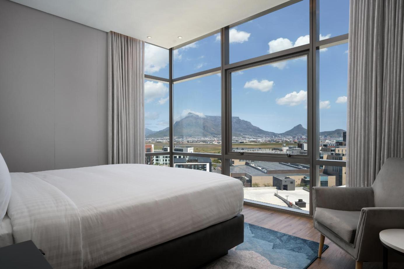Hotel Marriott Crystal Towers Cape Town