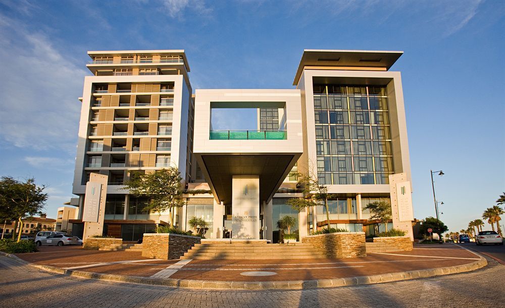 Marriott Crystal Towers Hotel 4*